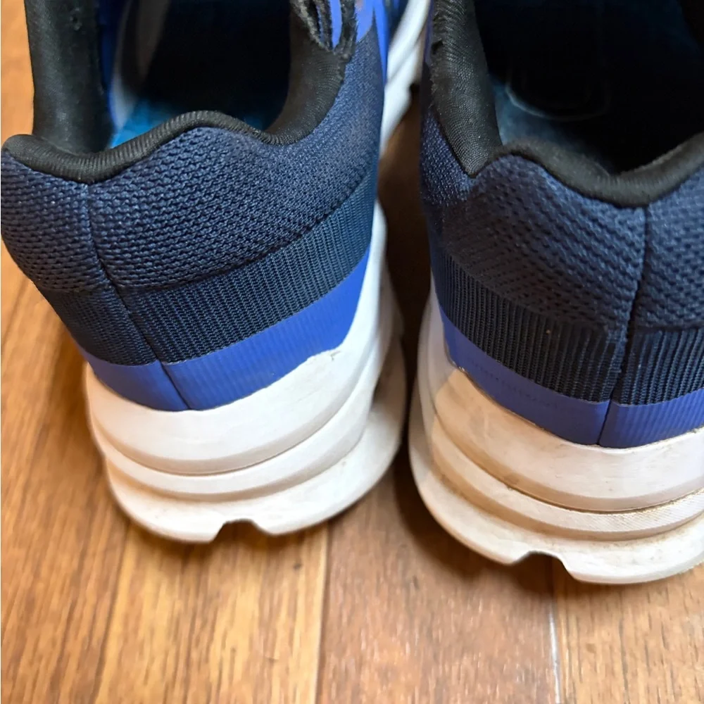 On Cloud Blue and Gray Athletic Sneakers
